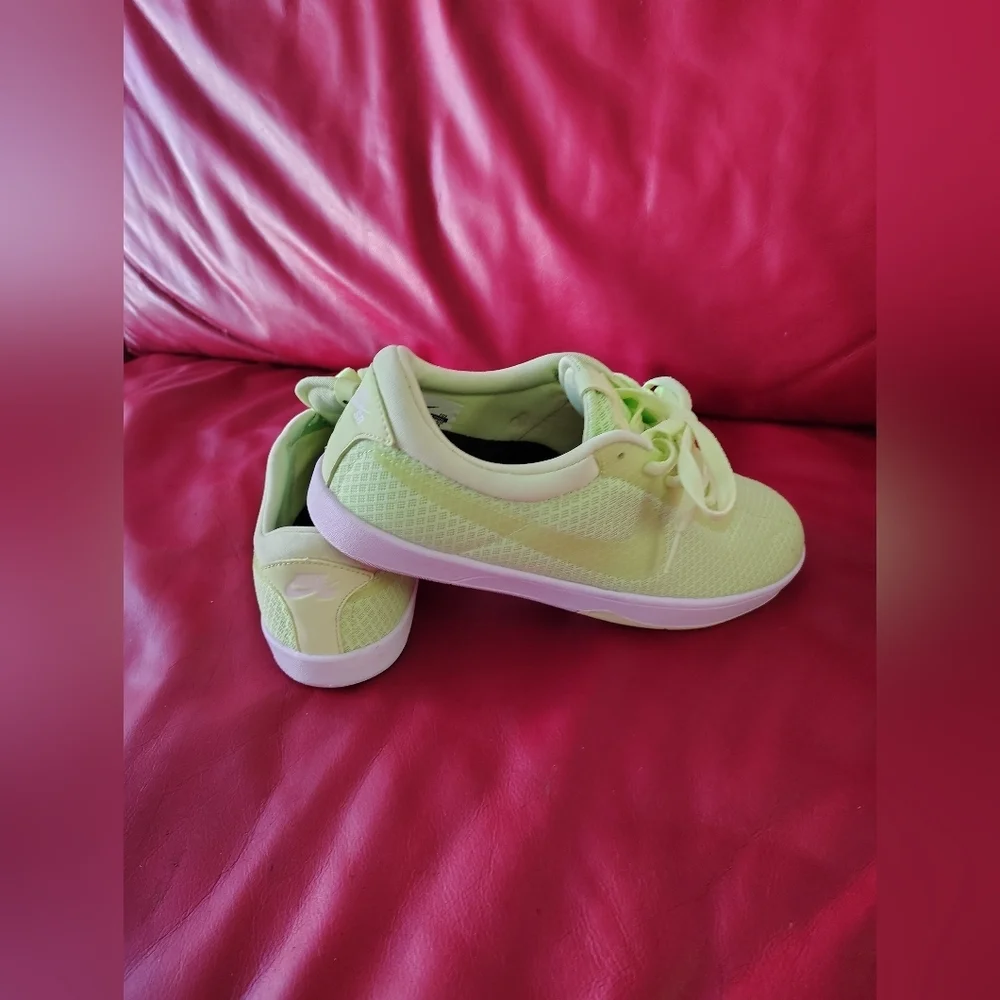 Nike Kids Neon Green Sneakers